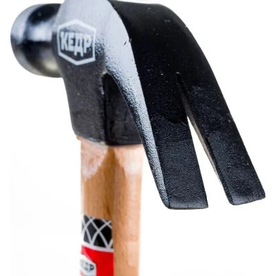 Купить Молоток-Гвоздорер КЕДР деревян. ручка 560г 024-0560  28346