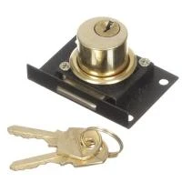 Купить Замок мебельный 303