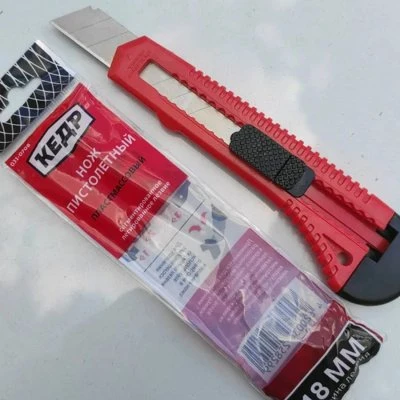 Купить Нож Пистолетный 18мм Кедр 25060