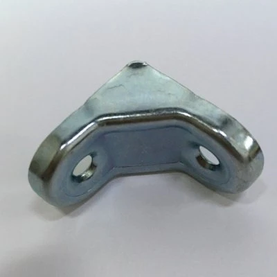 Купить Уголок мебельный 30х30х20х1,2 цинк