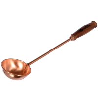 Купить Ковш для бани и сауны медный, ручка 45 см дерев. (1/4) "Банные штучки" 32030