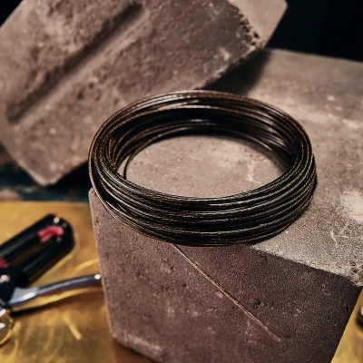 Купить Трос стальной в пвх оплетке 2,5 мм х 20 м, черный (1/50) "REXANT" 09-5125-3