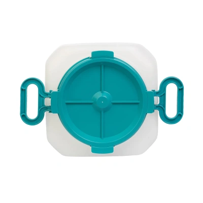 Купить Канистра-бочка пласт. 30 л прямоуг. с крышкой и ручками (D горл. 215 мм) (1/4) "Альтернатива" м447