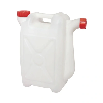 Купить Канистра пласт. 15 л со сливом (1/4) "Альтернатива" м427